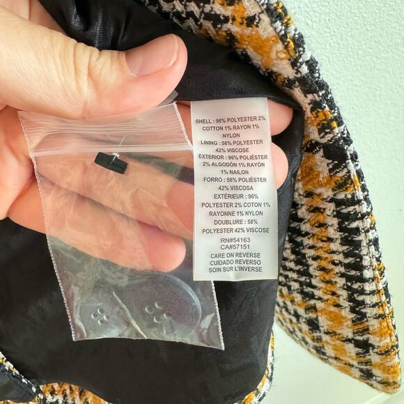 Karl Lagerfeld Paris Black Yellow Gingham Tweed Notch Lapel Blazer Women's 2 NWT - Picture 4 of 8